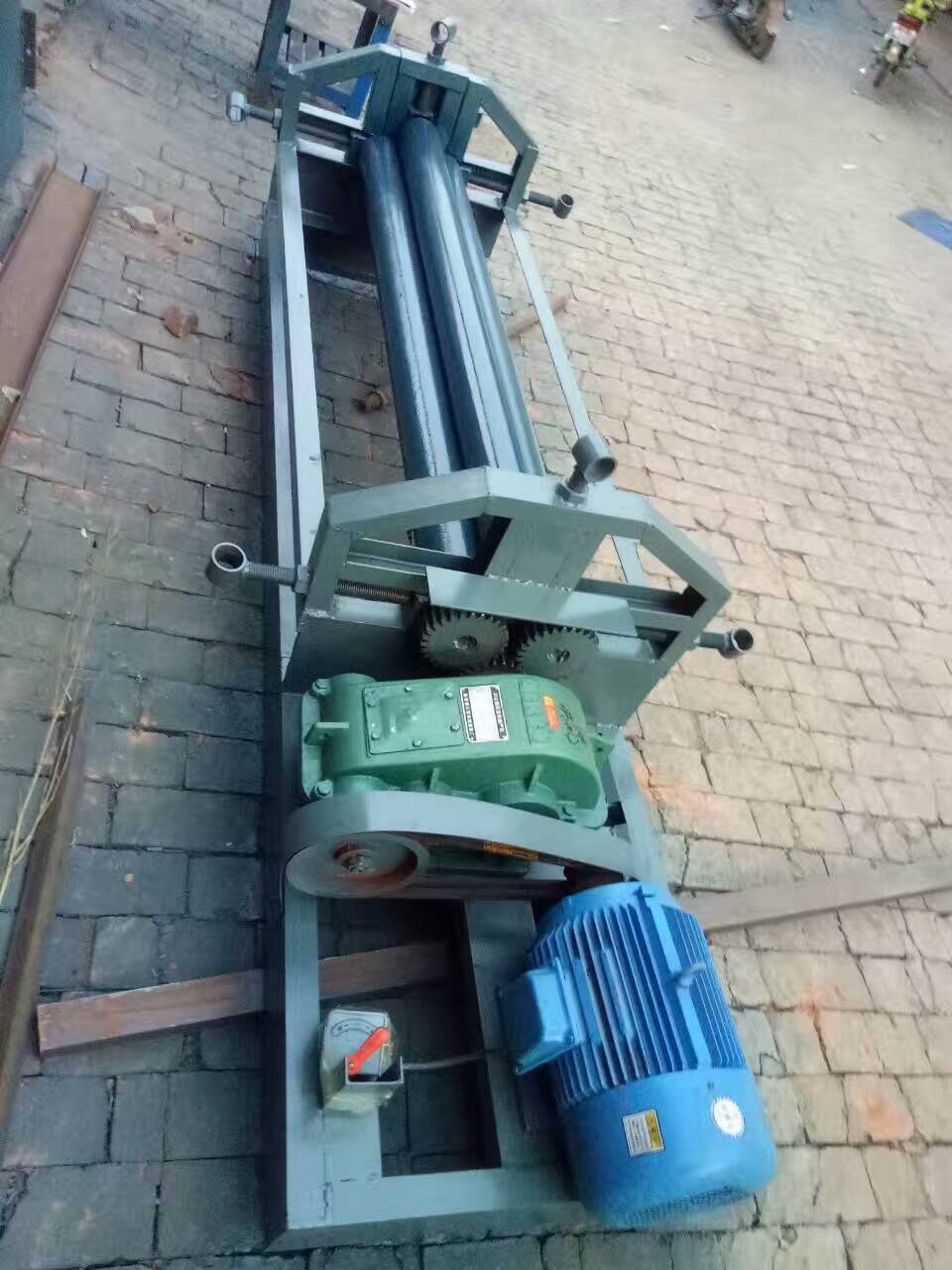 邢臺電動滾圓機(jī)大城宏泰牌手動卷圓機(jī)_機(jī)械欄目_