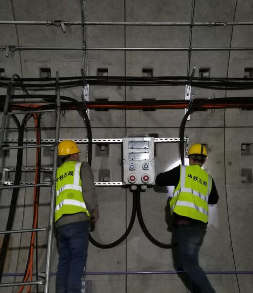 上海地鐵18號線3標機電安裝工程順利通過預驗收